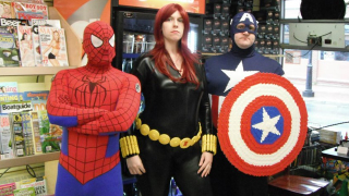 Illustration for article titled Nerdgasm Alert: Full Size Lego Avengers Props!